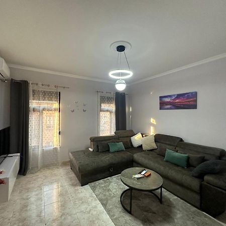 Nunu'S Place At Top Location Blloku Tirana Exterior foto